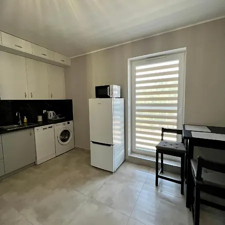 -noclegi Marki-pokoje Z Lazienkami-parking-ev-okolica Warszawy- לינה וארוחת בוקר