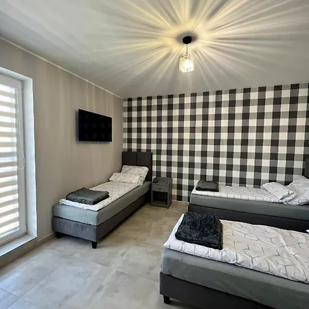 -noclegi Marki-pokoje Z Lazienkami-parking-ev-okolica Warszawy-