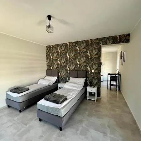 -noclegi Marki-pokoje Z Lazienkami-parking-ev-okolica Warszawy- 3* Marki (Wolomin)