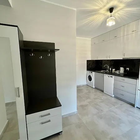 -noclegi Marki-pokoje Z Lazienkami-parking-ev-okolica Warszawy- Bed & Breakfast