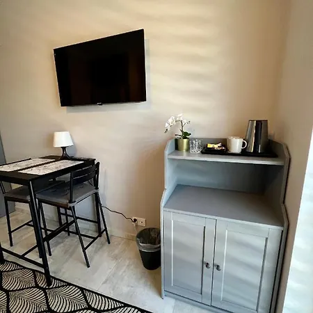 -noclegi Marki-pokoje Z Lazienkami-parking-ev-okolica Warszawy- 3*