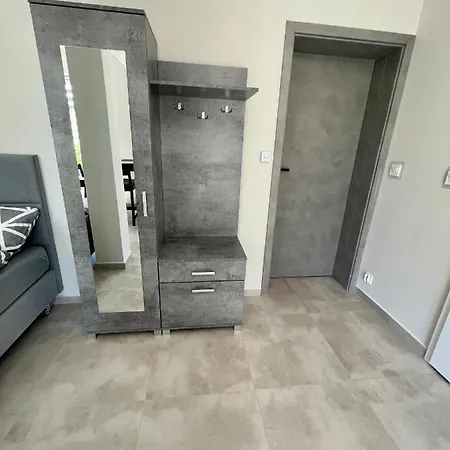 Bed & Breakfast -noclegi Marki-pokoje Z Lazienkami-parking-ev-okolica Warszawy-