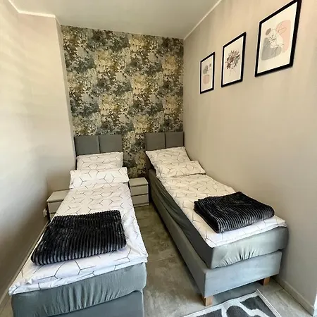 -noclegi Marki-pokoje Z Lazienkami-parking-ev-okolica Warszawy- Bed & Breakfast Marki (Wolomin)