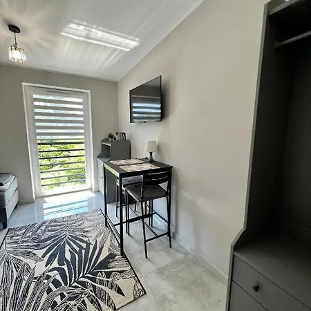 Bed & Breakfast -noclegi Marki-pokoje Z Lazienkami-parking-ev-okolica Warszawy-