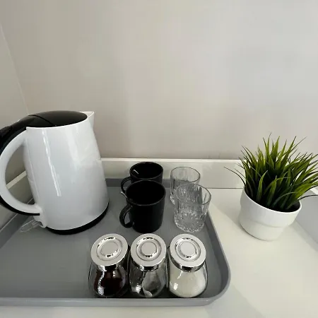 -noclegi Marki-pokoje Z Lazienkami-parking-ev-okolica Warszawy- Marki (Wolomin)