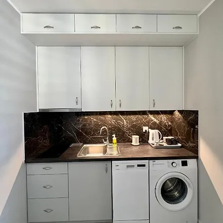 -noclegi Marki-pokoje Z Lazienkami-parking-ev-okolica Warszawy- Bed & Breakfast 3*