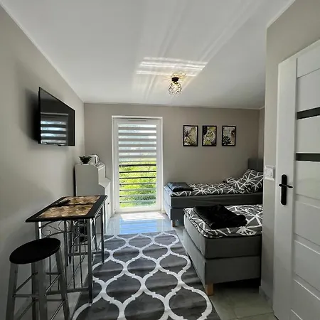 -noclegi Marki-pokoje Z Lazienkami-parking-ev-okolica Warszawy- Marki (Wolomin)