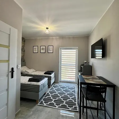 -noclegi Marki-pokoje Z Lazienkami-parking-ev-okolica Warszawy- Marki (Wolomin)