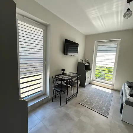 Bed & Breakfast -noclegi Marki-pokoje Z Lazienkami-parking-ev-okolica Warszawy- 3*