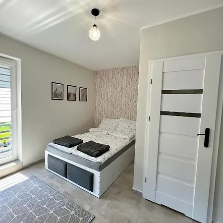 -noclegi Marki-pokoje Z Lazienkami-parking-ev-okolica Warszawy- 3* מארקי