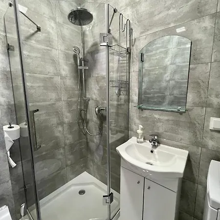 -noclegi Marki-pokoje Z Lazienkami-parking-ev-okolica Warszawy- Nocleg ze śniadaniem