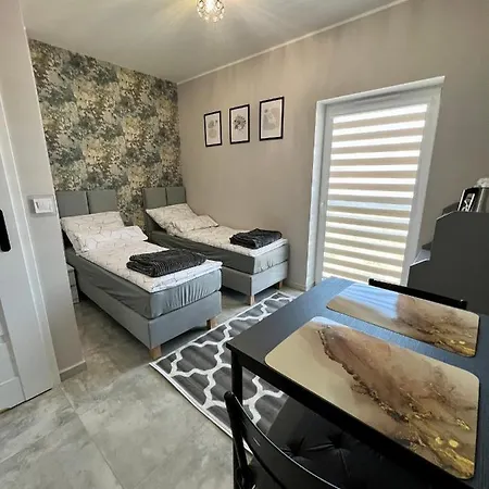 -noclegi Marki-pokoje Z Lazienkami-parking-ev-okolica Warszawy- Bed & Breakfast Marki (Wolomin)