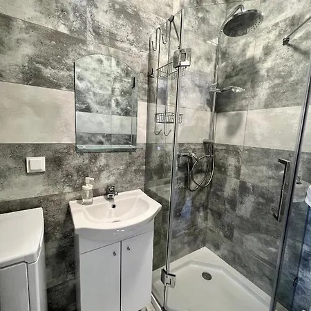 -noclegi Marki-pokoje Z Lazienkami-parking-ev-okolica Warszawy- Nocleg ze śniadaniem Marki (Wolomin)