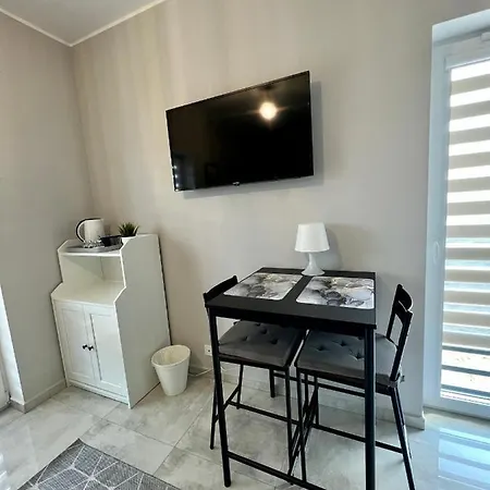 Bed & Breakfast -noclegi Marki-pokoje Z Lazienkami-parking-ev-okolica Warszawy- 3*