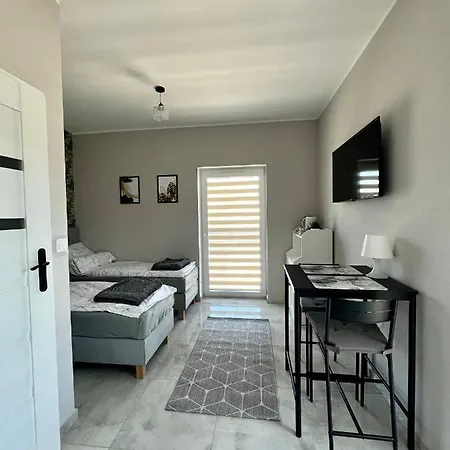 Bed & Breakfast -noclegi Marki-pokoje Z Lazienkami-parking-ev-okolica Warszawy- Marki (Wolomin)