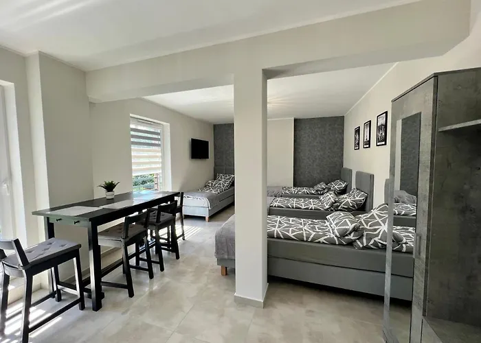 Bed & Breakfast -noclegi Marki-pokoje Z Lazienkami-parking-ev-okolica Warszawy- Marki (Wolomin)