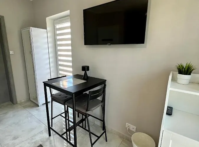 -noclegi Marki-pokoje Z Lazienkami-parking-ev-okolica Warszawy- Bed & Breakfast Marki (Wolomin)