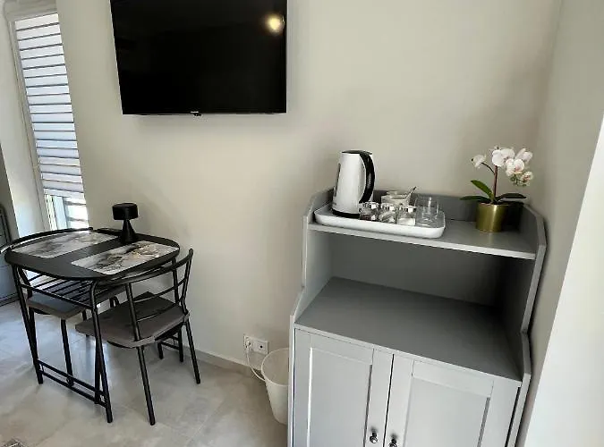 -noclegi Marki-pokoje Z Lazienkami-parking-ev-okolica Warszawy- 3*