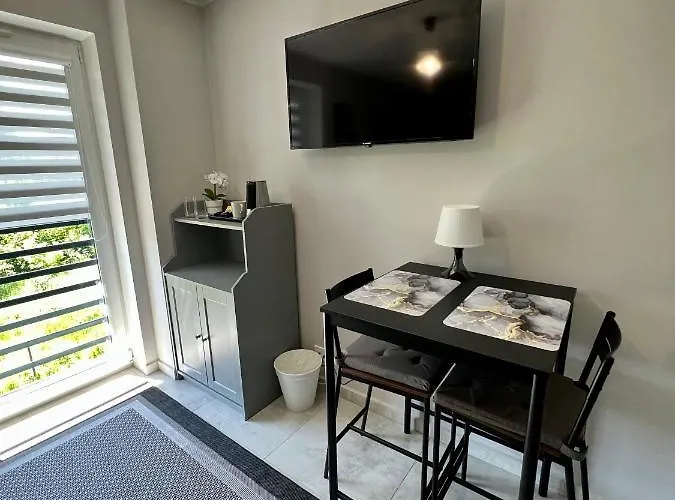 -noclegi Marki-pokoje Z Lazienkami-parking-ev-okolica Warszawy- Marki (Wolomin)