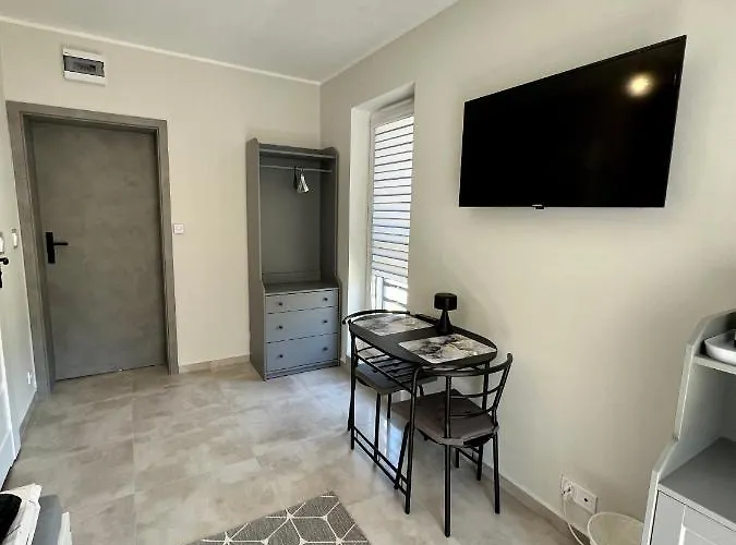 Bed & Breakfast -noclegi Marki-pokoje Z Lazienkami-parking-ev-okolica Warszawy-