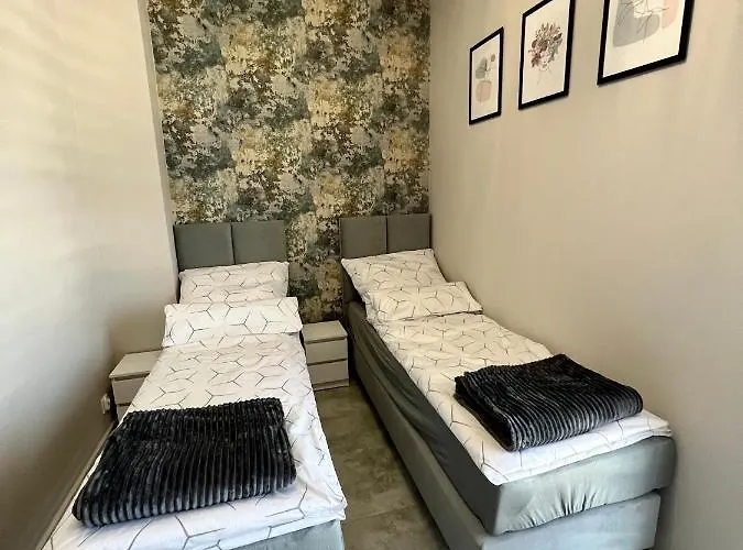 -noclegi Marki-pokoje Z Lazienkami-parking-ev-okolica Warszawy- Bed & Breakfast Marki (Wolomin)