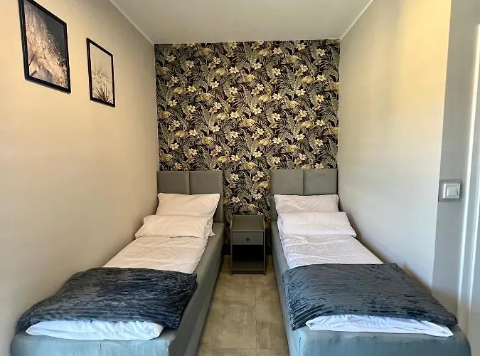 Bed & Breakfast -noclegi Marki-pokoje Z Lazienkami-parking-ev-okolica Warszawy- 3*