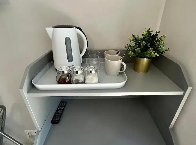 -noclegi Marki-pokoje Z Lazienkami-parking-ev-okolica Warszawy- Bed & Breakfast