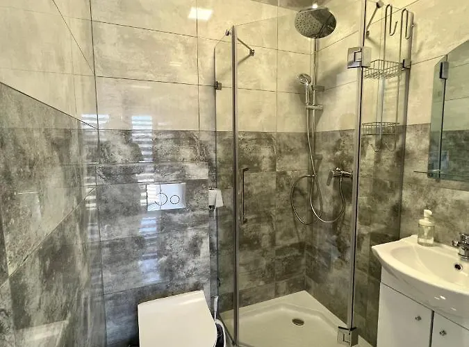 -noclegi Marki-pokoje Z Lazienkami-parking-ev-okolica Warszawy-