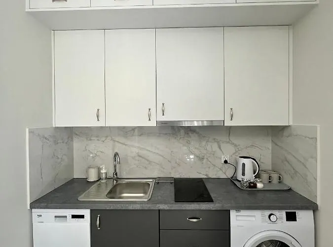 -noclegi Marki-pokoje Z Lazienkami-parking-ev-okolica Warszawy- Bed & Breakfast Marki (Wolomin)