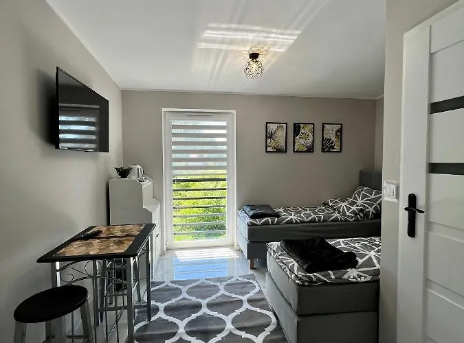 -noclegi Marki-pokoje Z Lazienkami-parking-ev-okolica Warszawy- Marki (Wolomin)