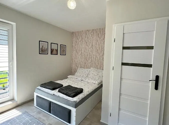 -noclegi Marki-pokoje Z Lazienkami-parking-ev-okolica Warszawy- 3* Marki (Wolomin)