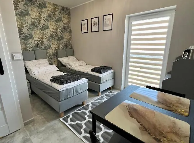 -noclegi Marki-pokoje Z Lazienkami-parking-ev-okolica Warszawy- Bed & Breakfast Marki (Wolomin)