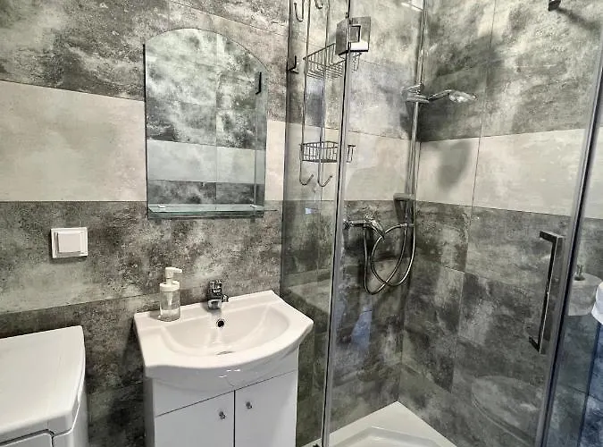 -noclegi Marki-pokoje Z Lazienkami-parking-ev-okolica Warszawy- Bed & Breakfast Marki (Wolomin)