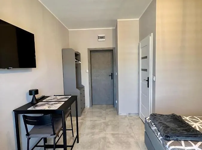 -noclegi Marki-pokoje Z Lazienkami-parking-ev-okolica Warszawy- Bed & Breakfast Marki (Wolomin)