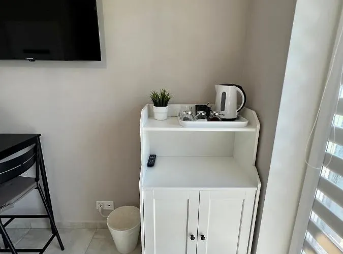 -noclegi Marki-pokoje Z Lazienkami-parking-ev-okolica Warszawy- Bed & Breakfast Marki (Wolomin)